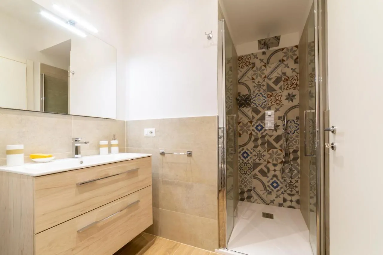 Apartment A Peaceful Oasis By The City Centre Florence Italy